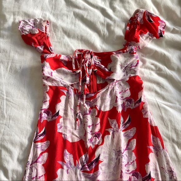 Flynn Skye keyhole mini dress - Picture 3 of 6